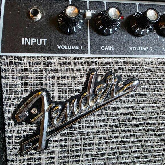 Fender Super Champ XD Guitar Amp Type PR 737 Model - Picture 4 of 7